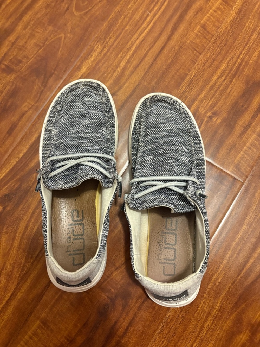 Casual Knit Slip-On Loafers in Black and Cream